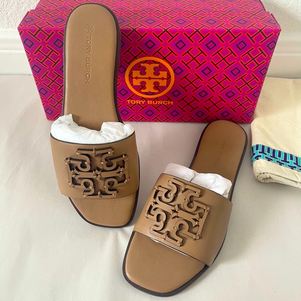 NEW Tory Burch Ines Leather Medallion Sandals Sz6